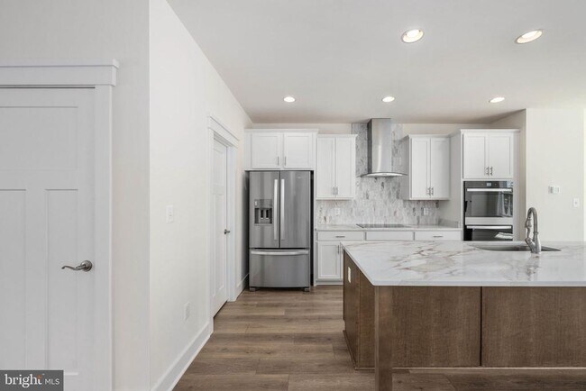 Building Photo - 356 Evermore Ln