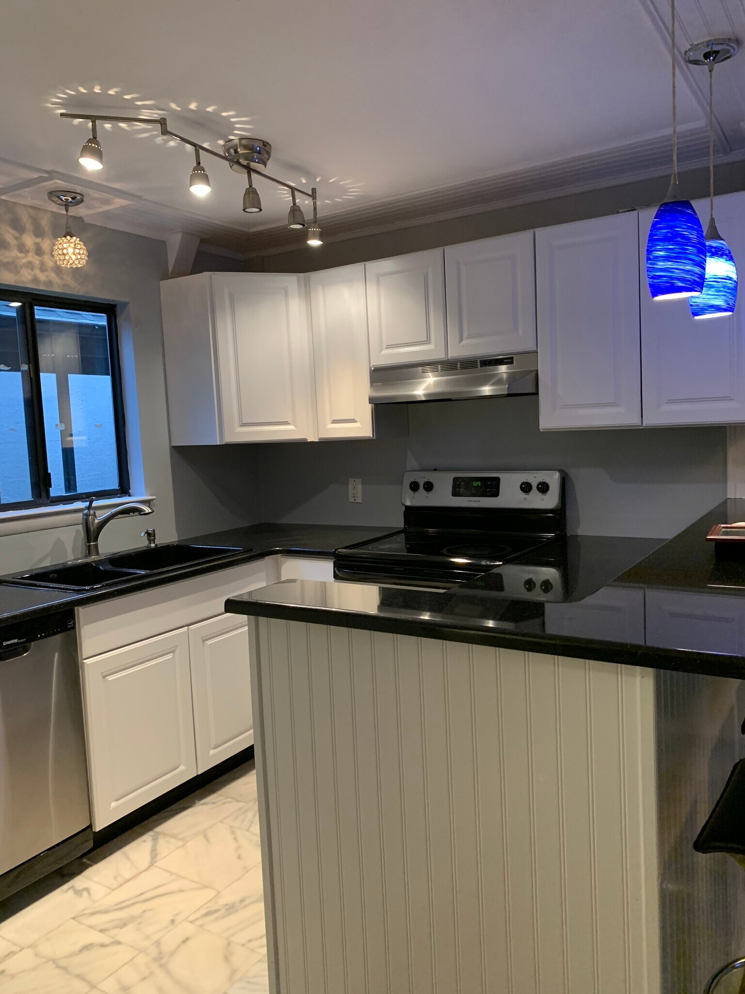 Building Photo - 231 Canal Park Dr