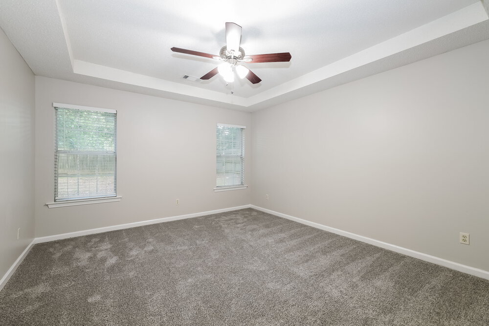 Building Photo - 5792 Reed Bend Cove