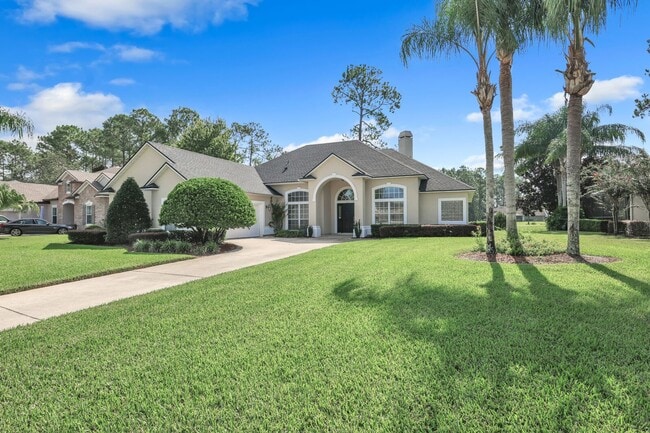 Building Photo - Fully renovated 3 bedroom/ 2.5 bathroom ho...