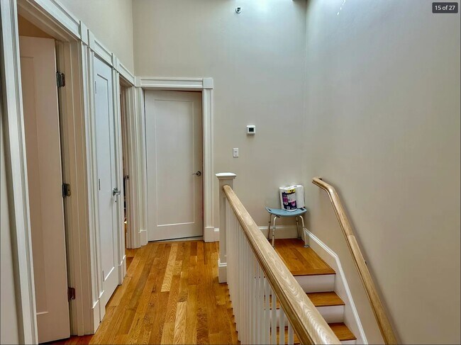 Building Photo - 470 Green St