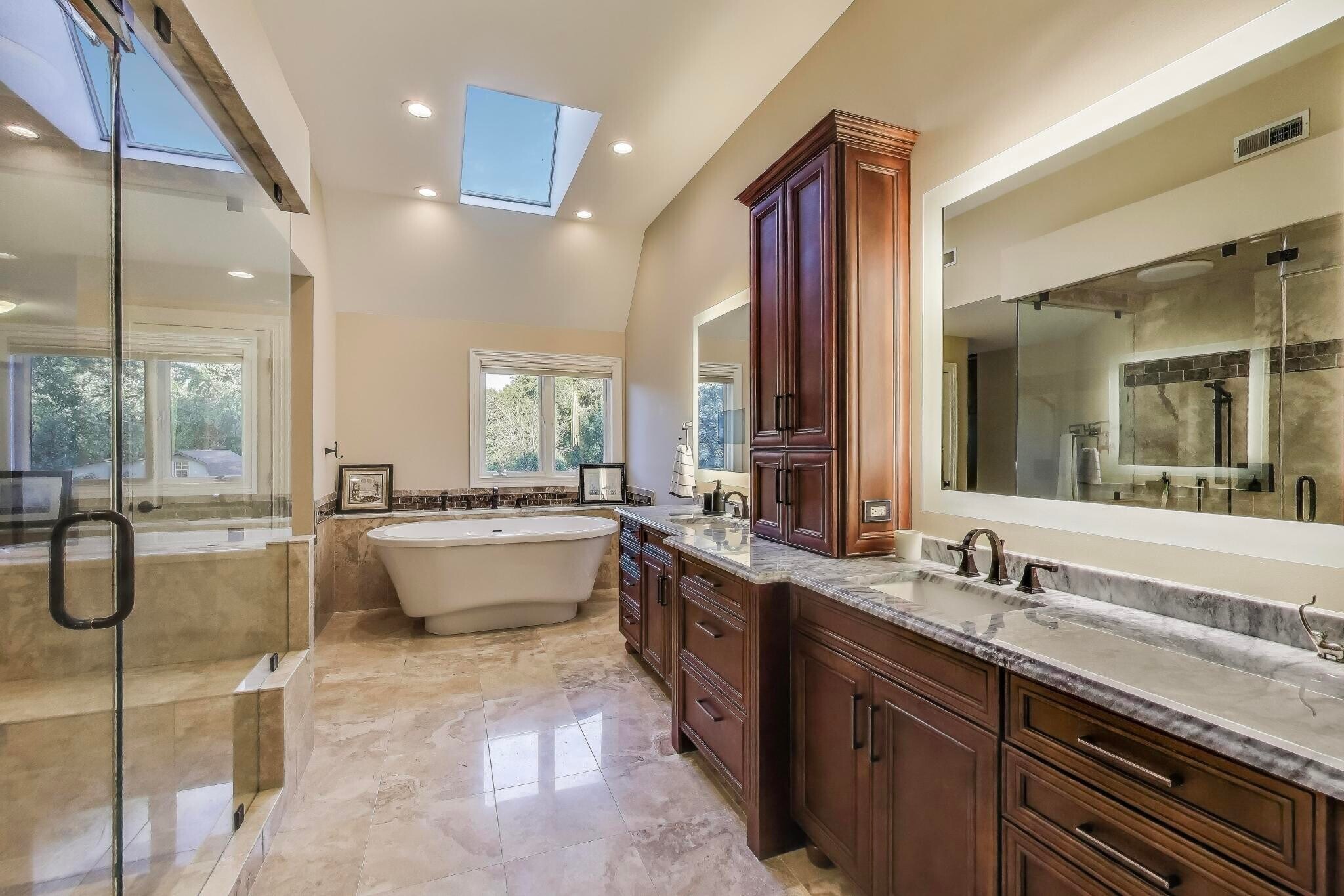 Building Photo - 23W711 Hobson Rd