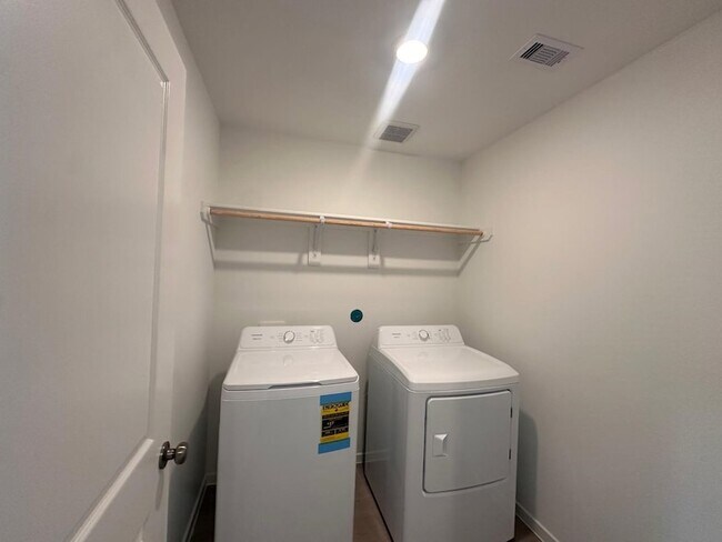 Building Photo - 26906 Rosebay Wds Dr