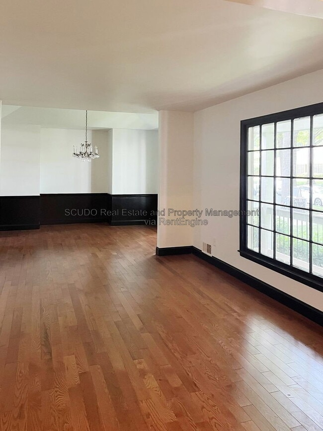 Building Photo - 12306 Pawnee Ln