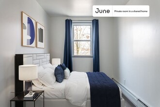 Building Photo - Room in Shared 4 bed/2 bath home