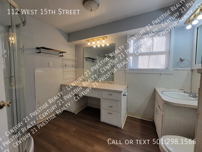 Building Photo - 112 W 15th St