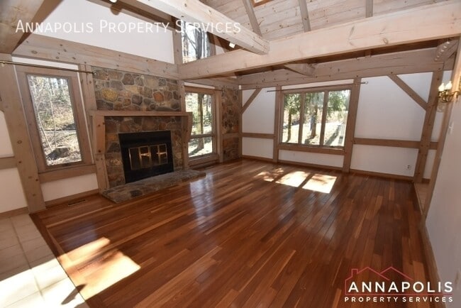 Building Photo - 1810 View Top Ct