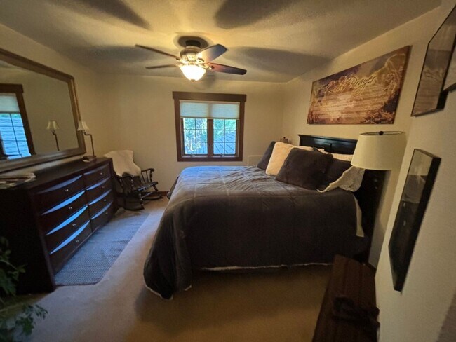 Building Photo - 973 Sand Iron Dr