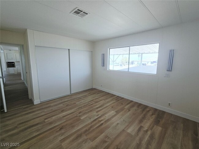 Building Photo - 220 Hopi Ln