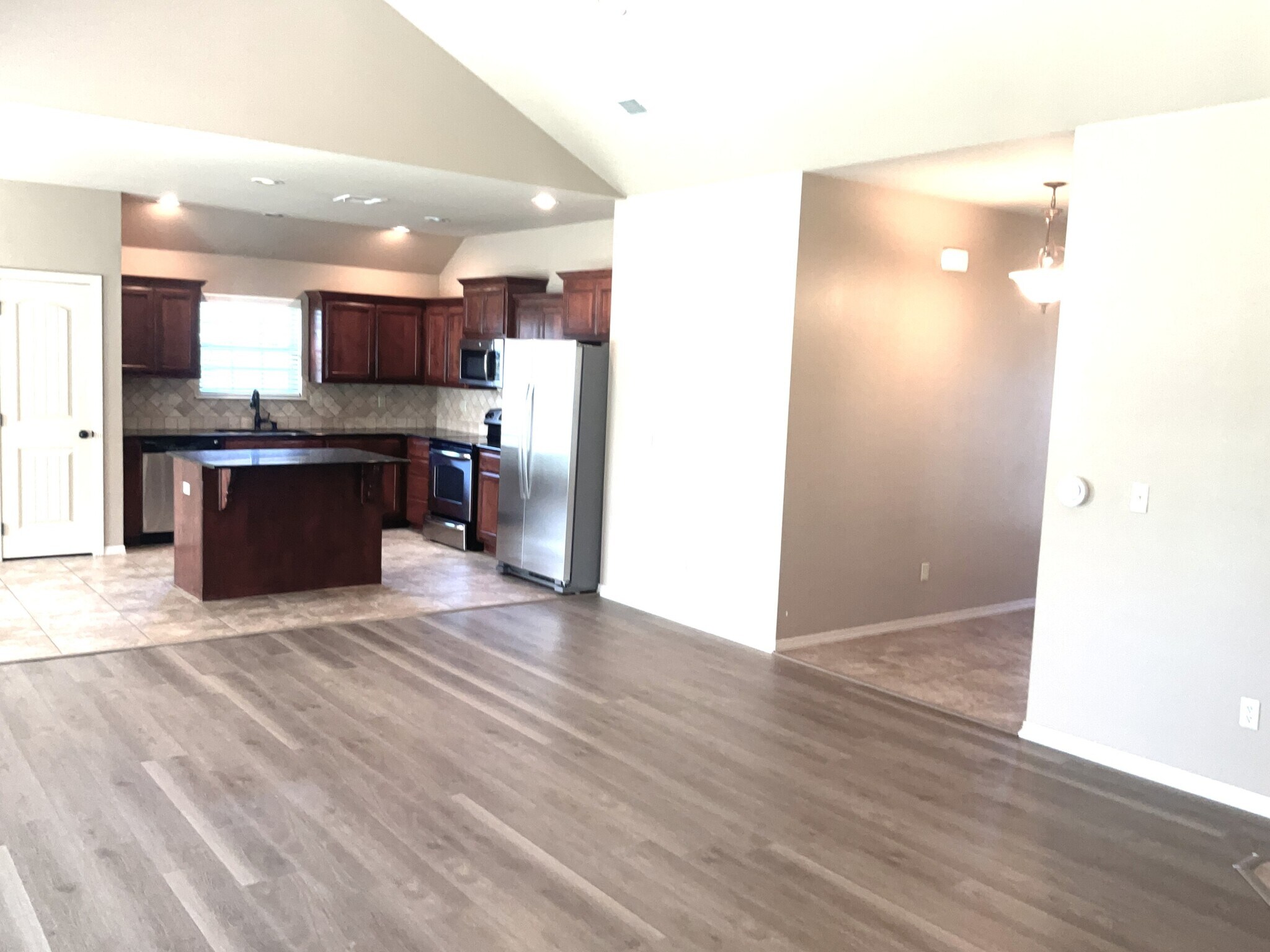 Building Photo - 14537 S Urbana Ct