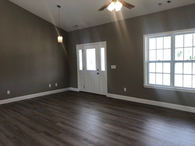 Building Photo - NEW 3 bedroom, 2 bath home in North Poplar Bluf