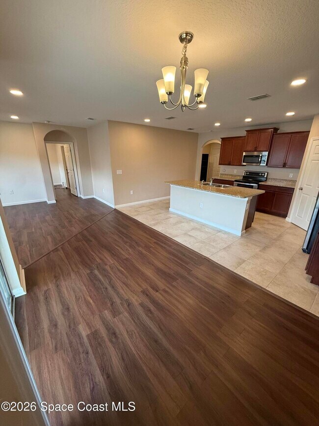 Building Photo - 1070 Swiss Pointe Ln