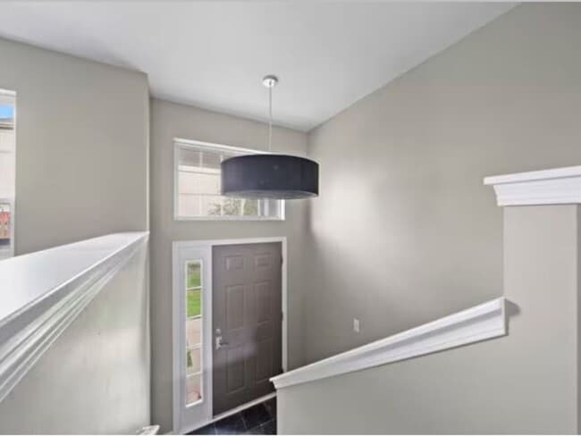 Building Photo - 512 Lincoln Station Dr