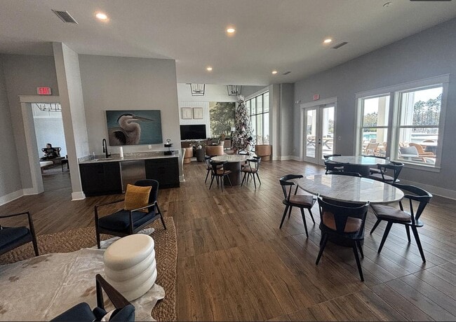 Building Photo - 45 Splendor Run