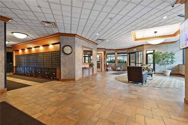 Building Photo - 78 10th St E