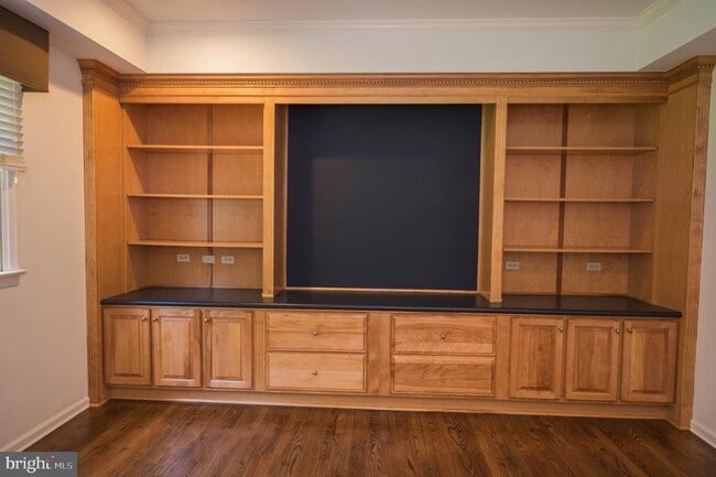 Building Photo - 5482 Royal Mile Blvd