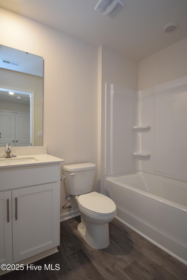 Building Photo - 3605 Sedge Dr