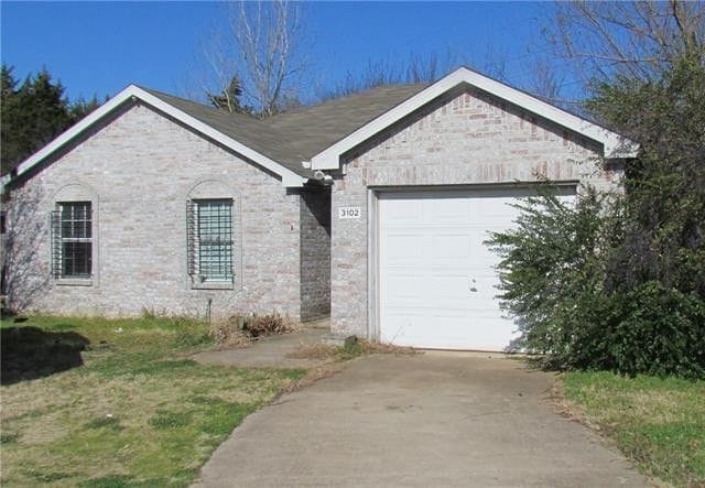 Primary Photo - 3102 Via Helena Dr