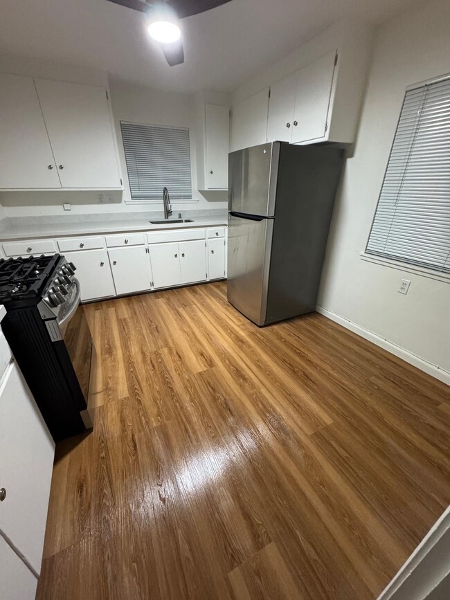 New appliances, paint, floor, fixtures - 1329 Rose St