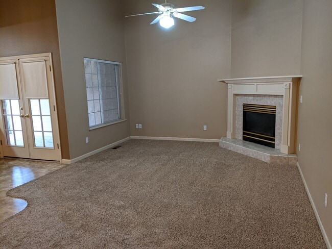 Building Photo - Great Location! 3-Bedroom, 2-Bath Duplex In Eugene!