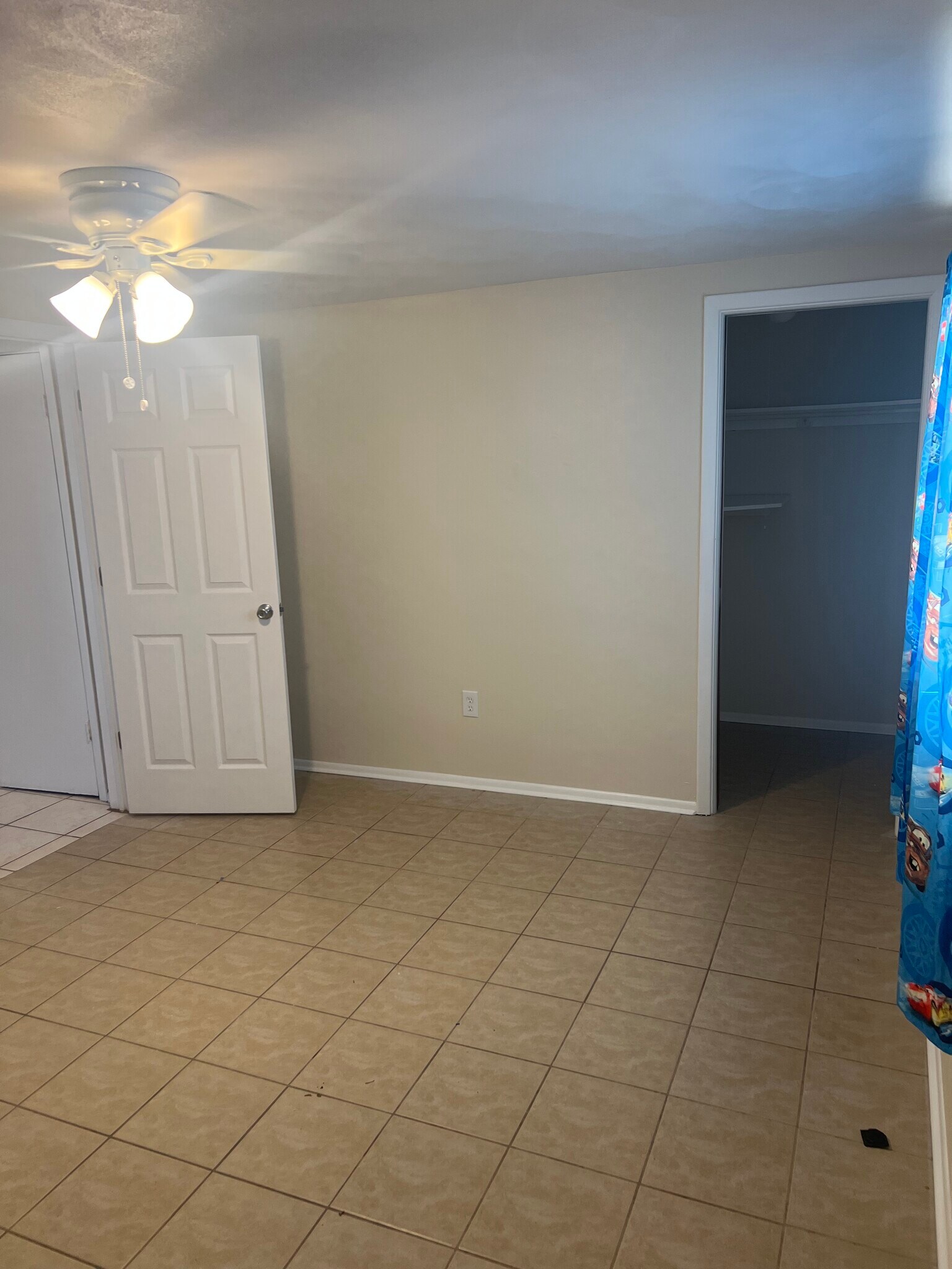 Building Photo - 10910 Rexdale Ave