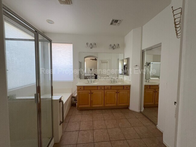 Building Photo - 3038 W Trapanotto Rd