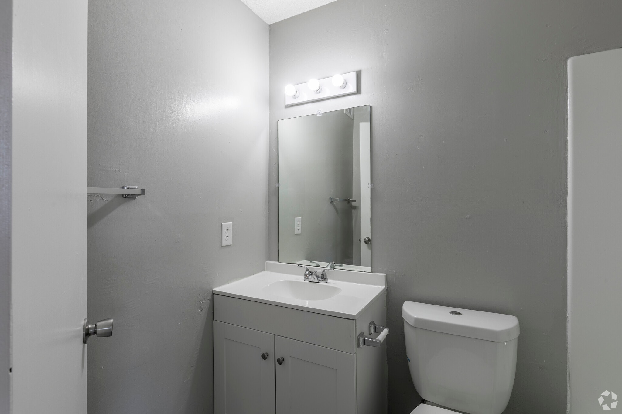 McIntyre Apartments 1608 W McIntyre St Edinburg TX 78541 Apartment