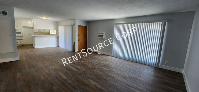 Building Photo - 850 N Redding Way