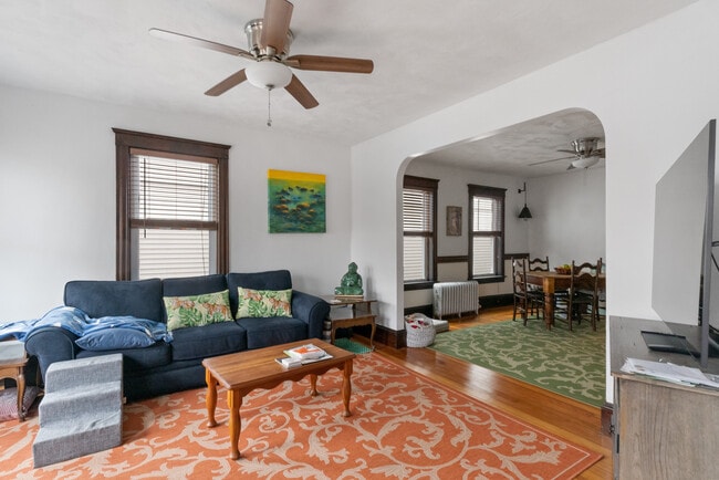 Building Photo - 75 Newton St