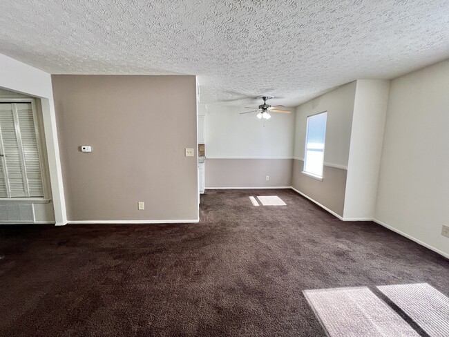 Building Photo - Jefferson Square Apartments