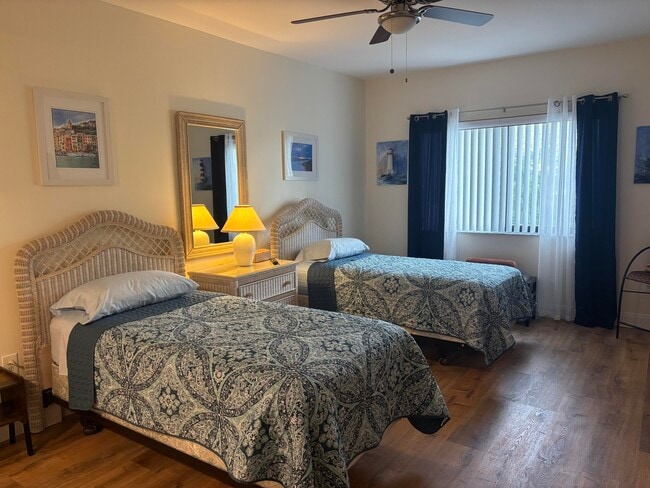 Building Photo - 2105 Lavers Cir