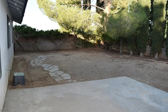 Building Photo - 40520 Palmas Ct