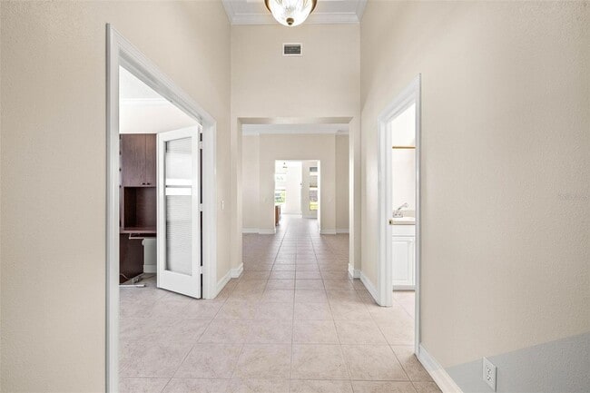 Building Photo - 4949 Sandy Brook Cir