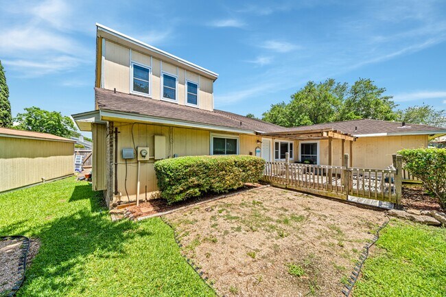 Building Photo - 13139 Birch Grove Dr