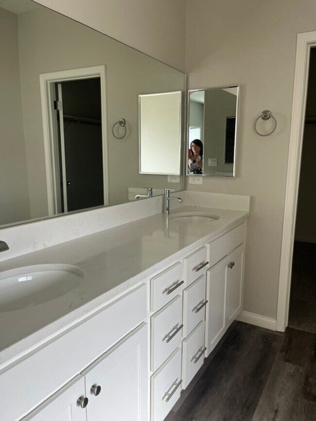 Building Photo - 9211 Jack Ranch Ct