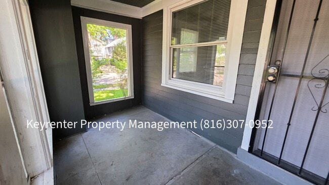 Building Photo - 3 Bed 1 Bath ready to rent!
