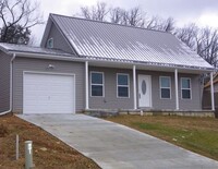 Building Photo - Home for rent