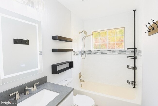 Building Photo - 1049 Paleface Ct