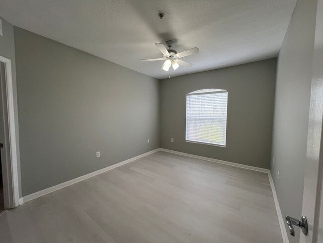 Building Photo - Fairways Condo in Vero Beach