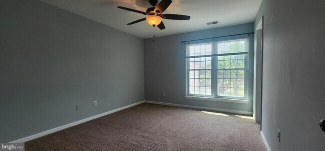 Building Photo - 10204C Ashbrooke Ct