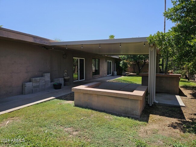 Building Photo - 9450 N 35th St