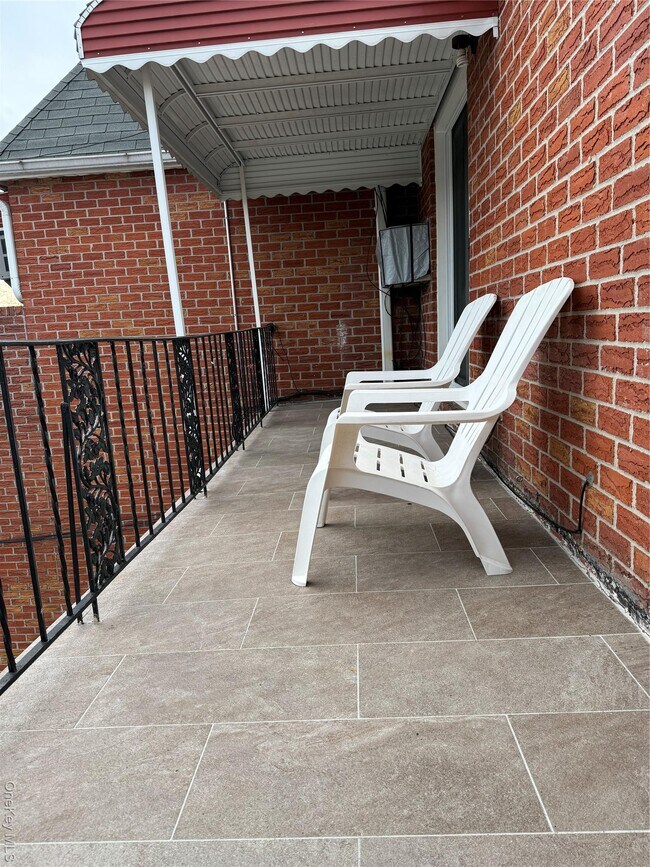 Building Photo - 83-13 149th Ave