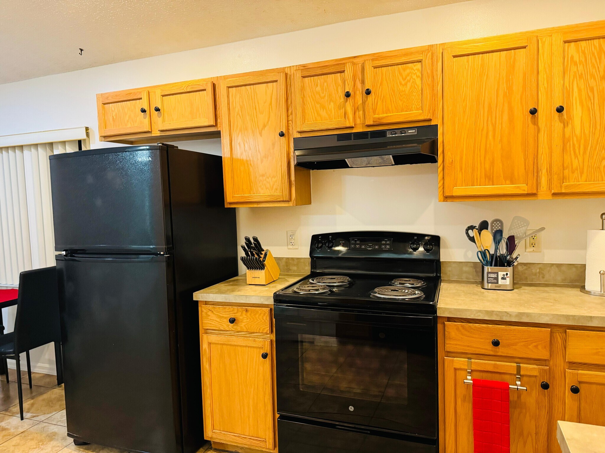 Shared Kitchen - 536 Cheshire Way