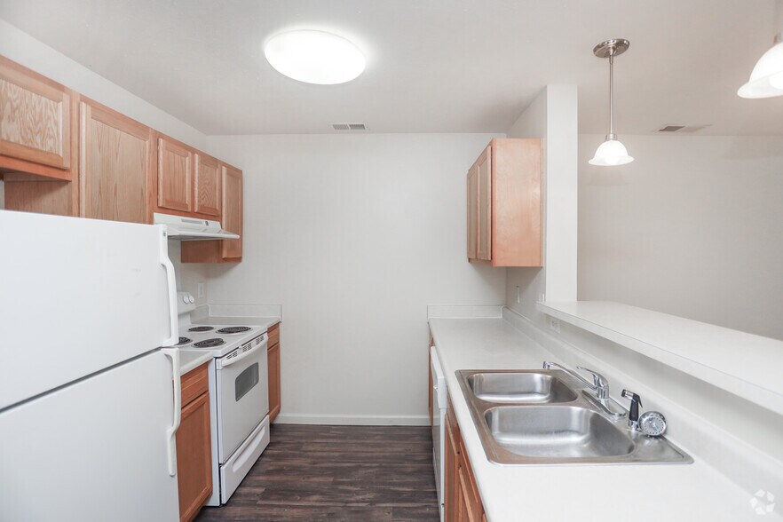 Forest Ridge Apartment Homes 7676 Horsetail Dr Indianapolis IN 46260