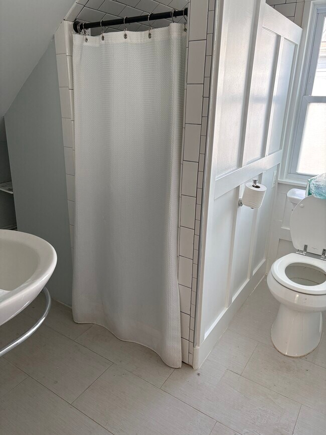 Building Photo - 4036 1st St