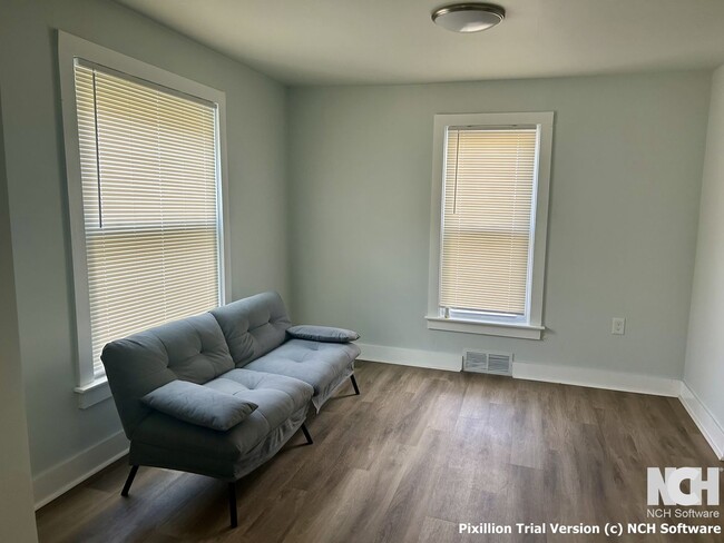 Building Photo - 79 St Charles St