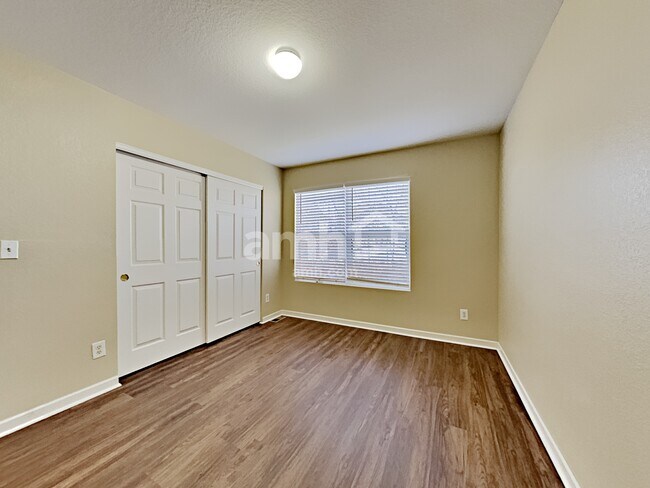Building Photo - 1638 S Buckley Way