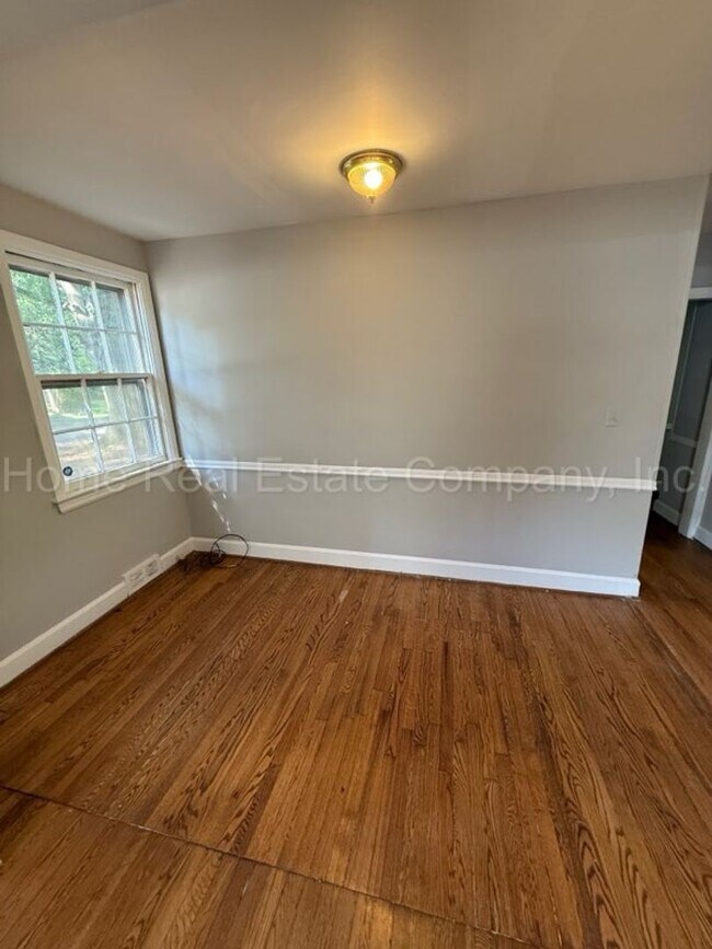 Building Photo - 1442 Revere Rd