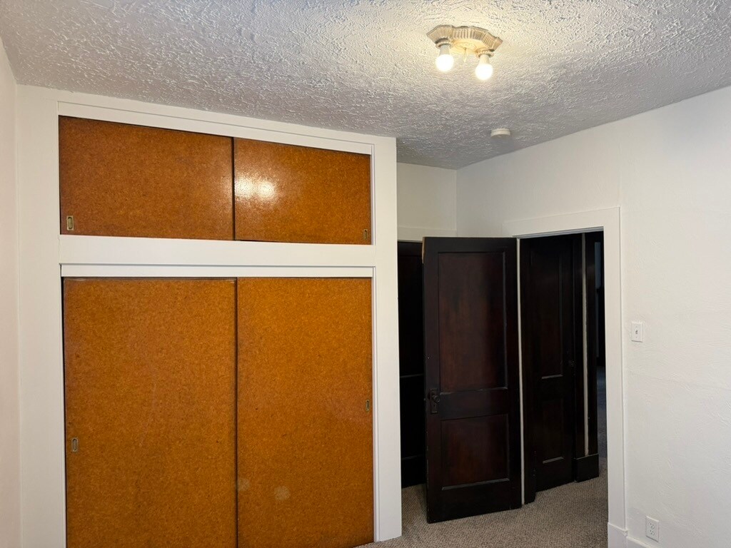 Building Photo - 3518 Beechwood Blvd