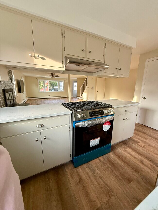 Building Photo - 79 Elida Ct